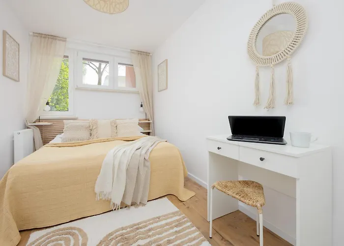 Cozy Near Royal Baths Park By Renters *