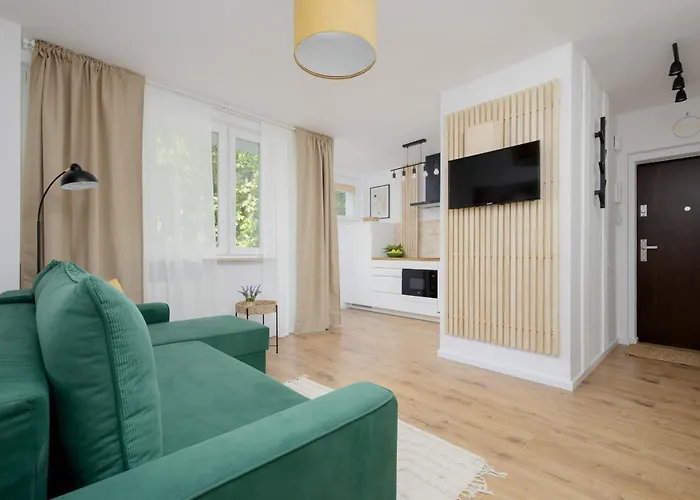 Apartament Cozy Near Royal Baths Park By Renters *