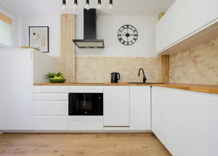 Apartament Cozy Near Royal Baths Park By Renters