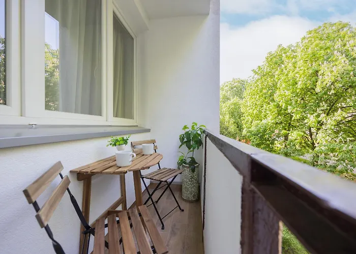 Cozy Near Royal Baths Park By Renters Warszawa